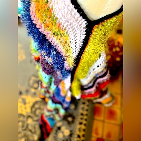 SUPER STAR CROCHETED CAPE DRESS - Picture 12 of 13